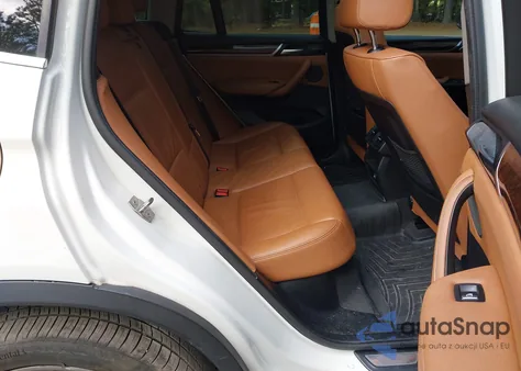 2015 BMW X3 xDrive28I z USA, uszkodzony, nr VIN 5UXWX9C55F0D53720